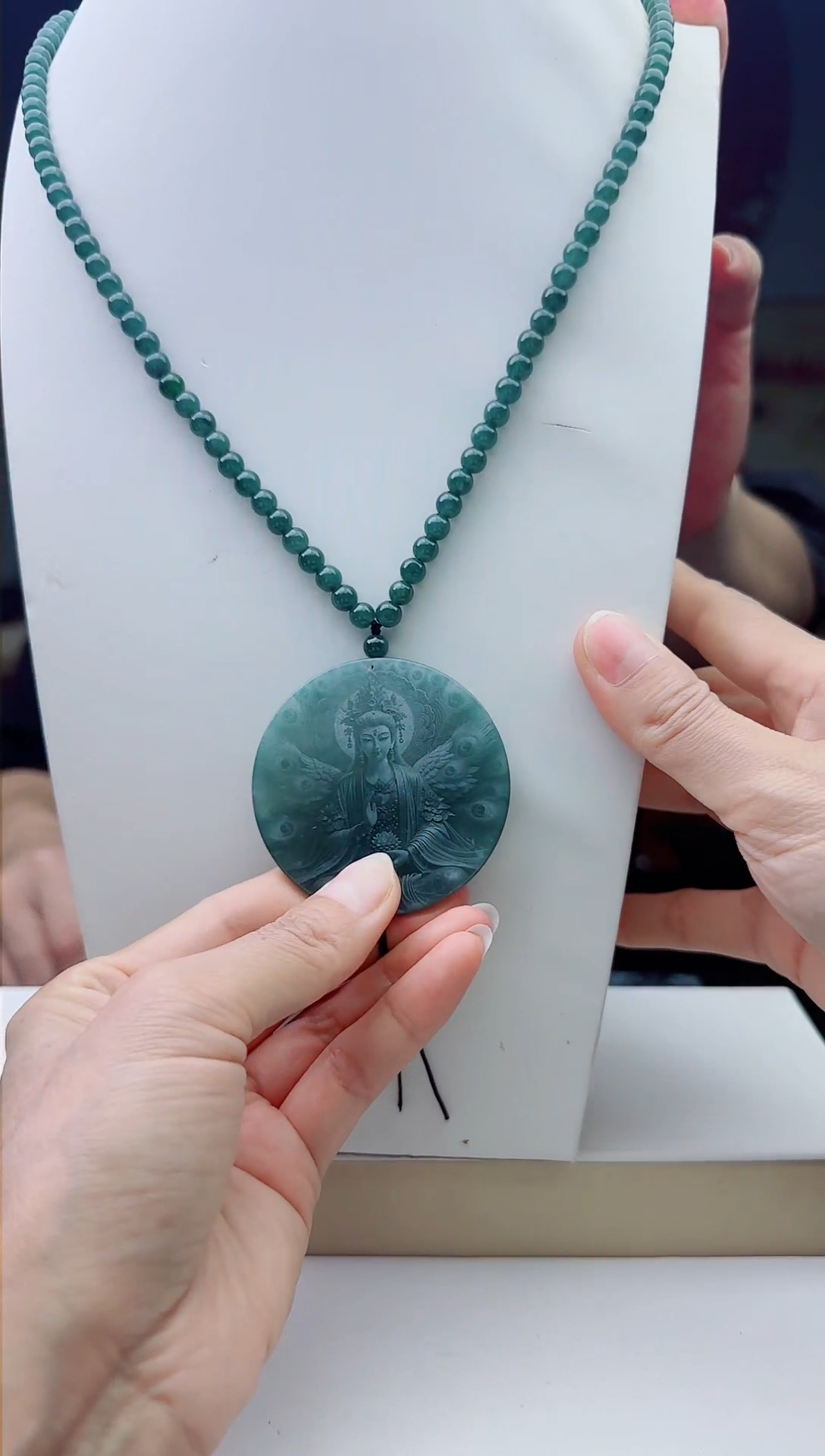 颈饰未镶嵌翡翠新号开播，感恩回馈，元旦快乐。