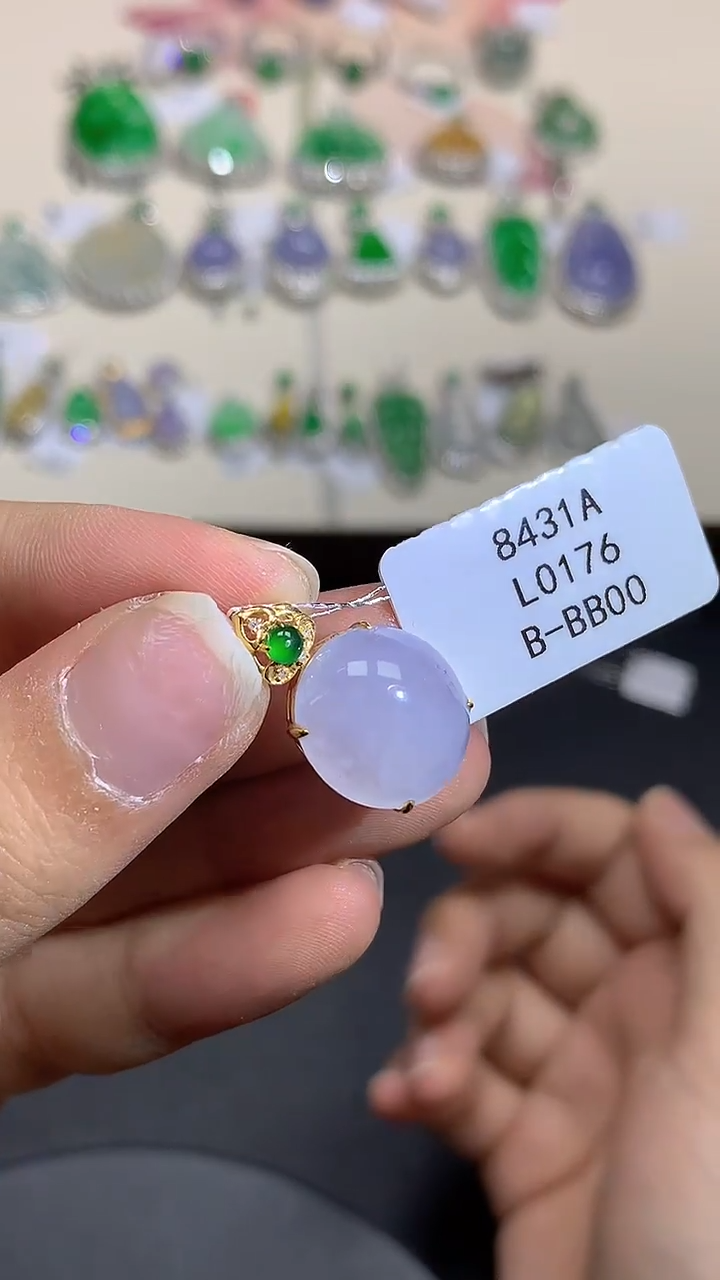 翡翠18K金镶嵌吊坠(不含链)L0176多样性发其一