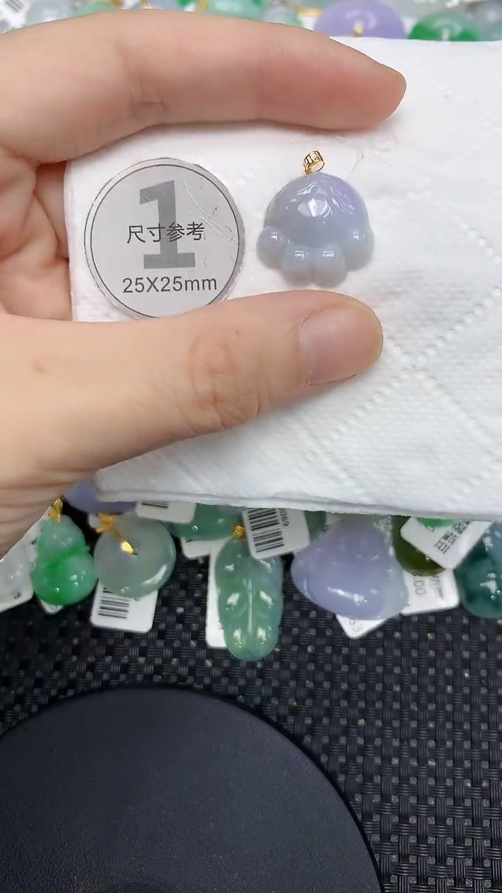 颈饰18K金镶嵌翡翠11111111111