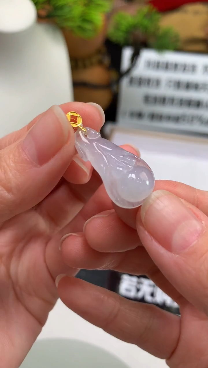 颈饰18K金镶嵌翡翠小****y---123571