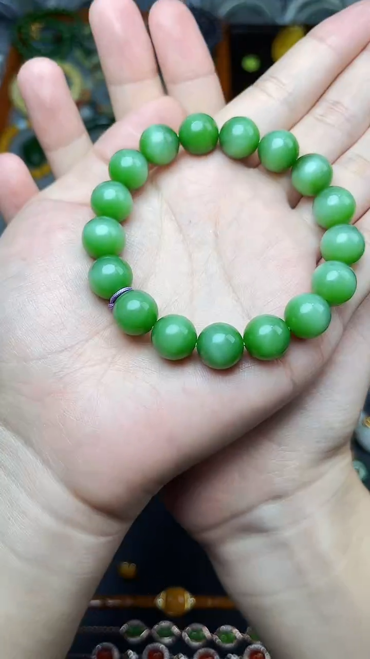 未镶嵌手串和田玉碧玉手串 06