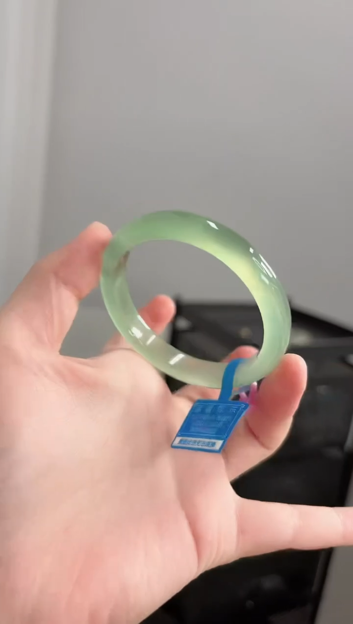 玛瑙/玉髓手镯未镶嵌56圈