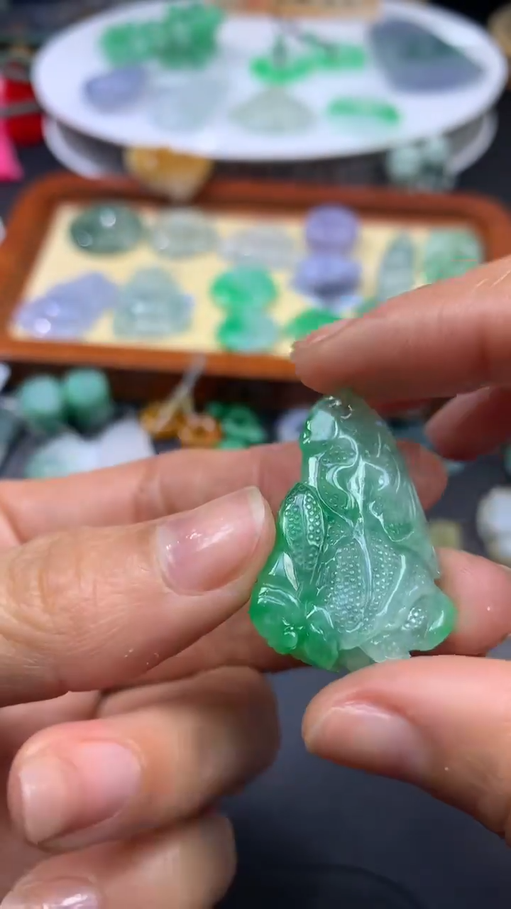 【闪购商品】定制翡翠未镶嵌翡翠