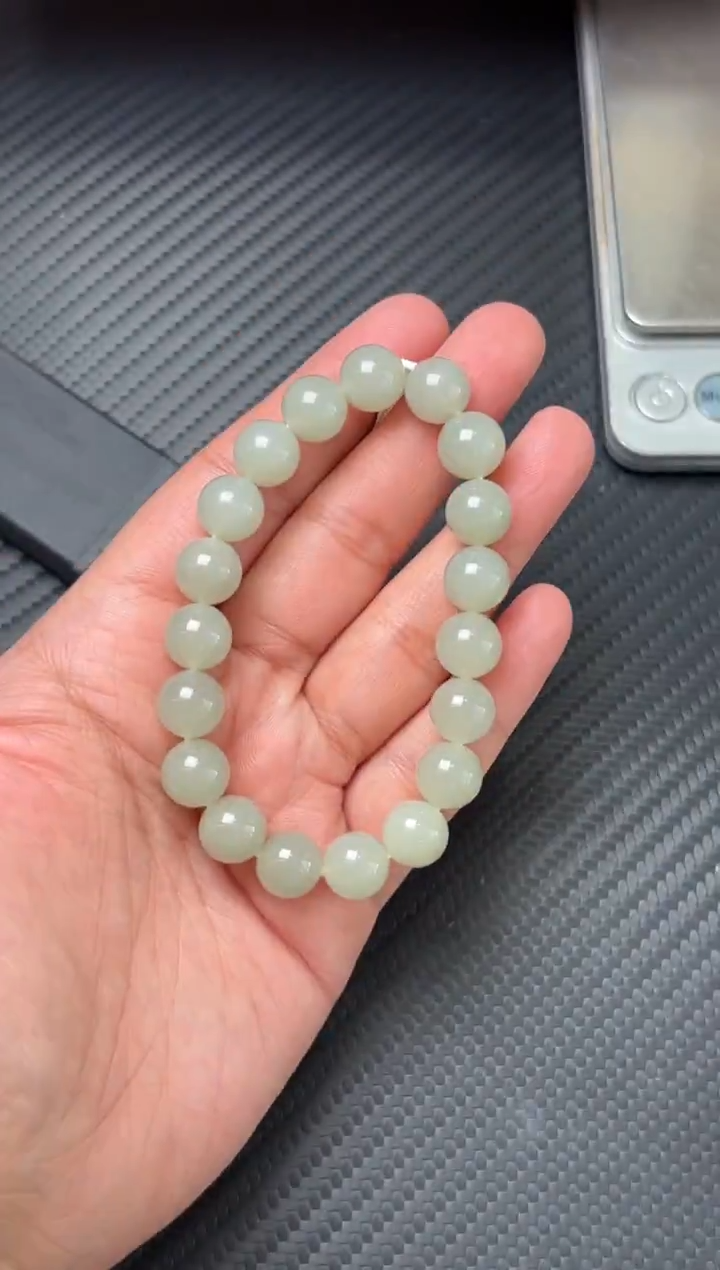 未镶嵌手串和田玉且末近矿微色差卡10h