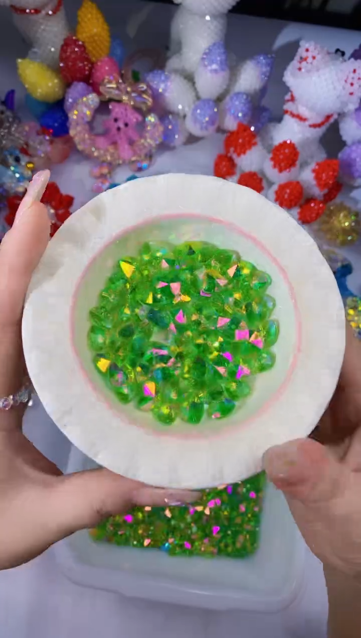 玻璃1049卡10爱心50颗绿色