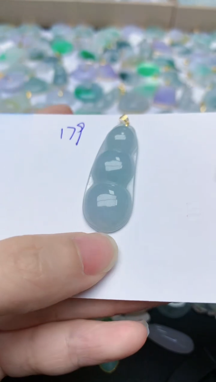 【闪购商品】翡翠颈饰18K金镶嵌天然翡翠A货    