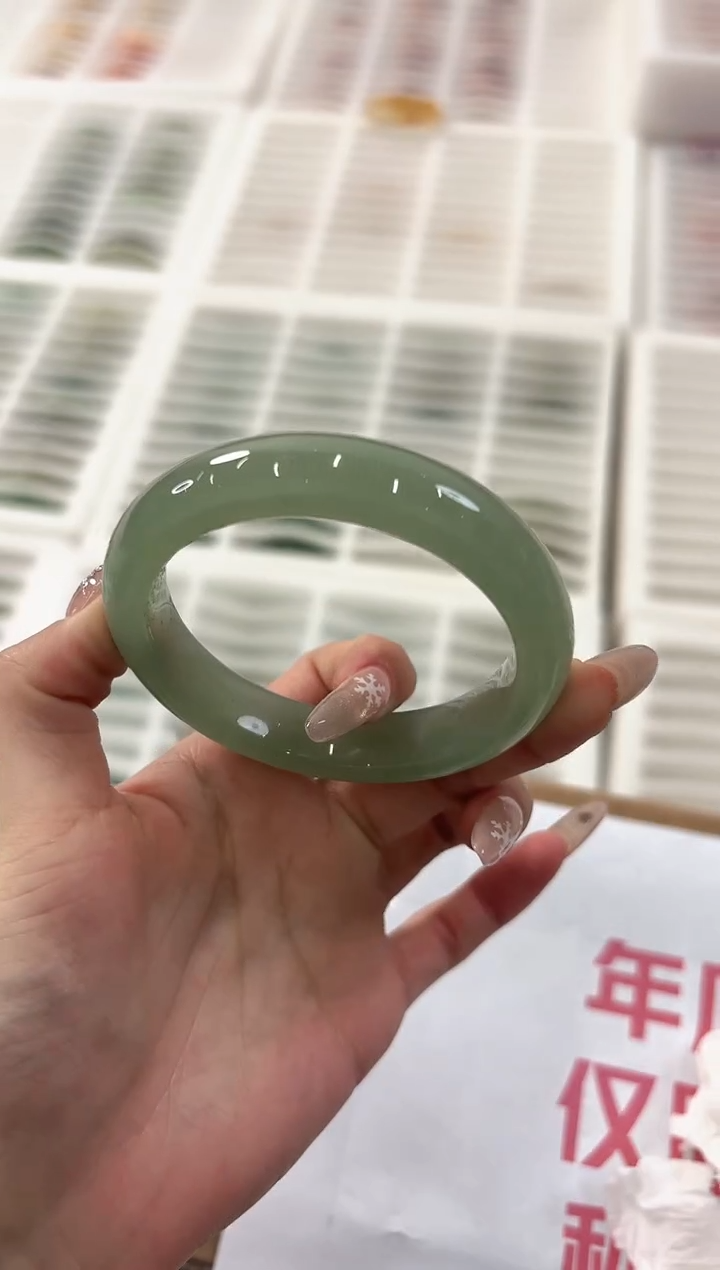 未镶嵌手镯石英质玉229-55D