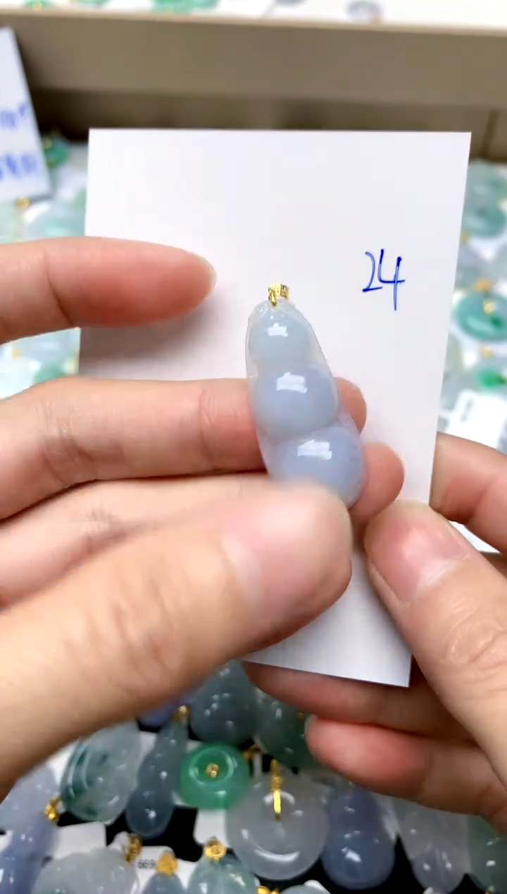 【闪购商品】翡翠颈饰18K金镶嵌24天然A货翡翠