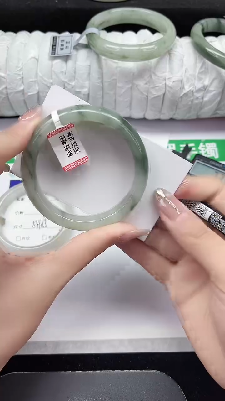 未镶嵌手镯石英质玉383-53/54