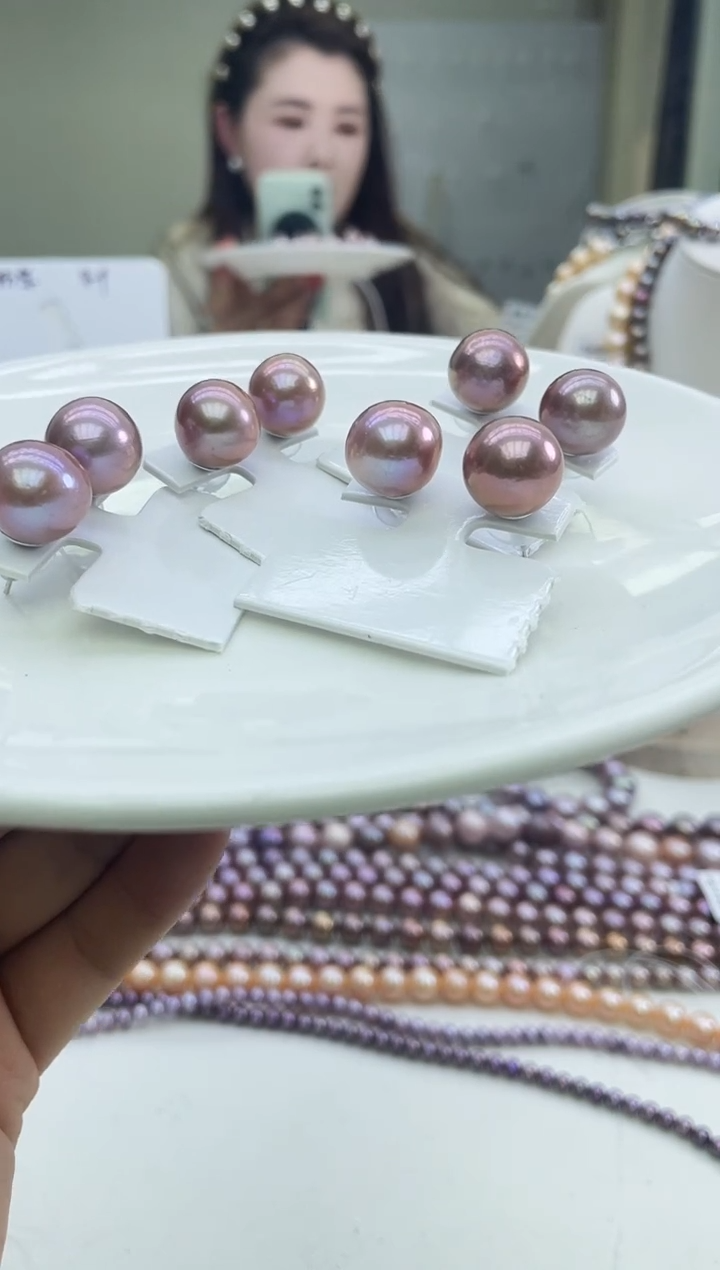 未镶嵌耳饰淡水珍珠紫色系耳饰