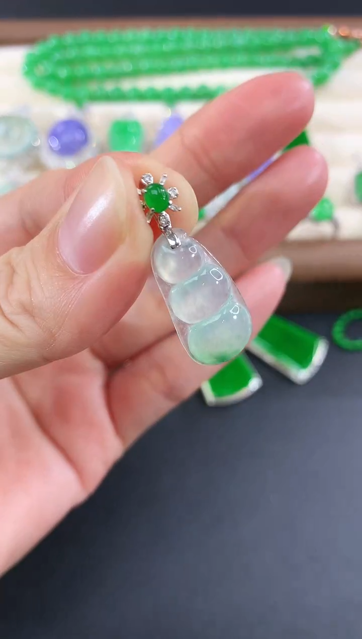 吊坠(不含链)18K金镶嵌翡翠4|1800