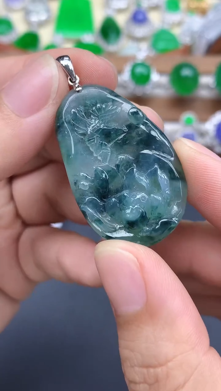 颈饰18K金镶嵌翡翠67-中国好珍宝