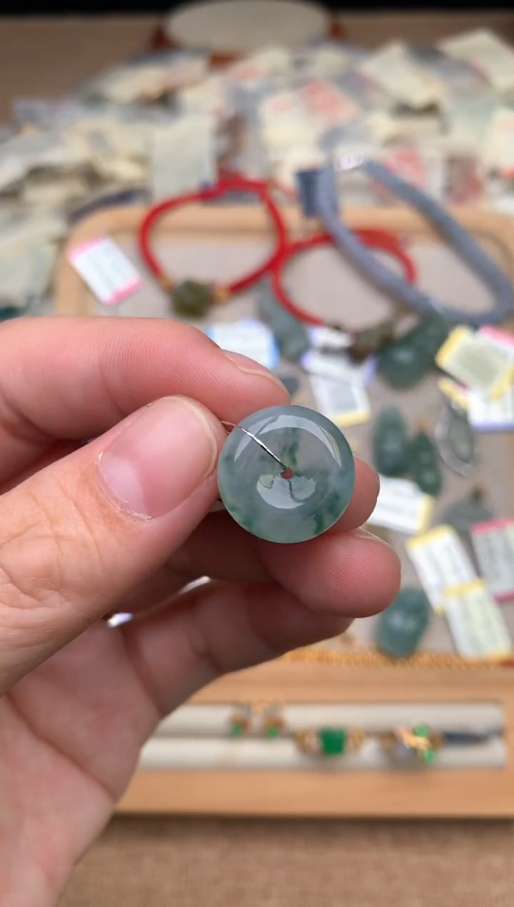 未镶嵌挂件翡翠一