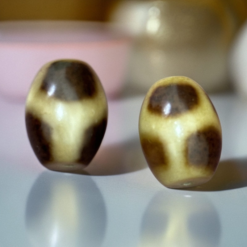 对孔 13.8 配饰小达洛