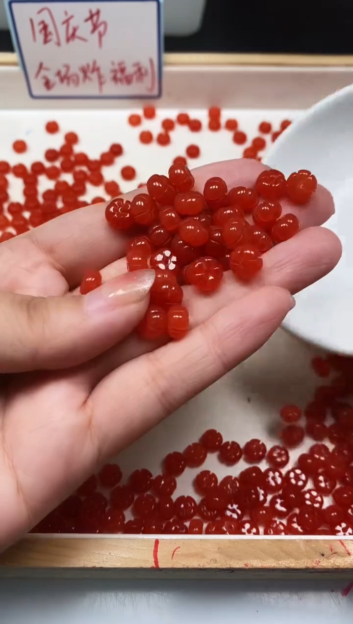 未镶嵌散珠南红玛瑙C955 柿子南红小花5*8mm10个6.8元