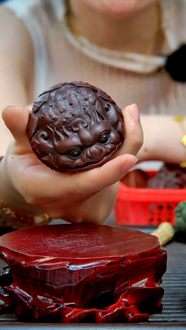 宜兴紫砂手工金蟾