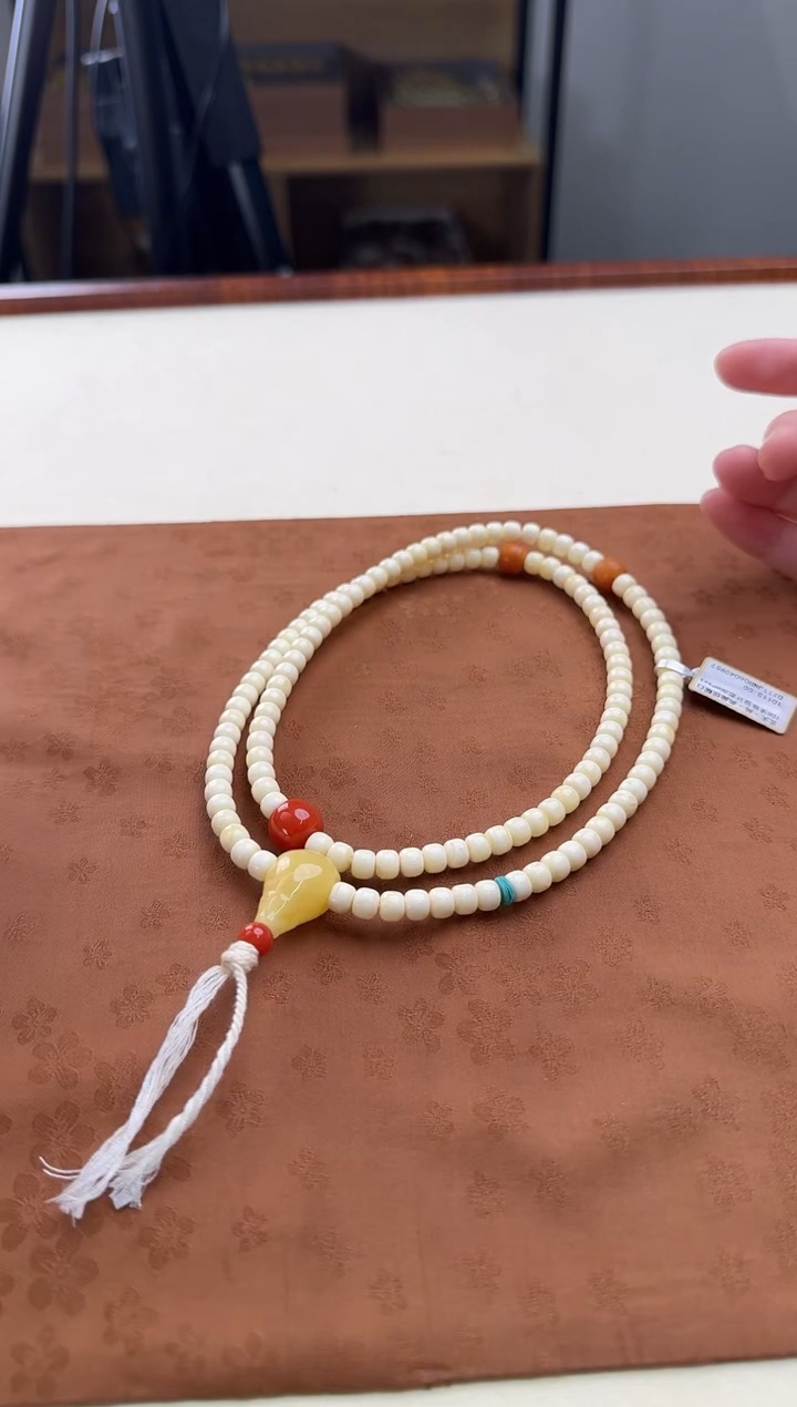 蜜蜡颈饰未镶嵌闪5 玄天典藏糯白108设计款6mm左右