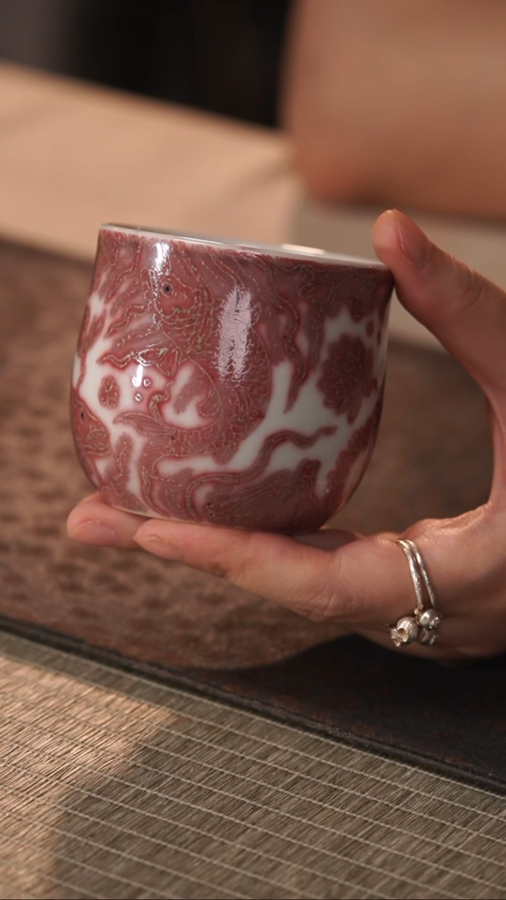善见堂杨老师自留款釉里红主人杯