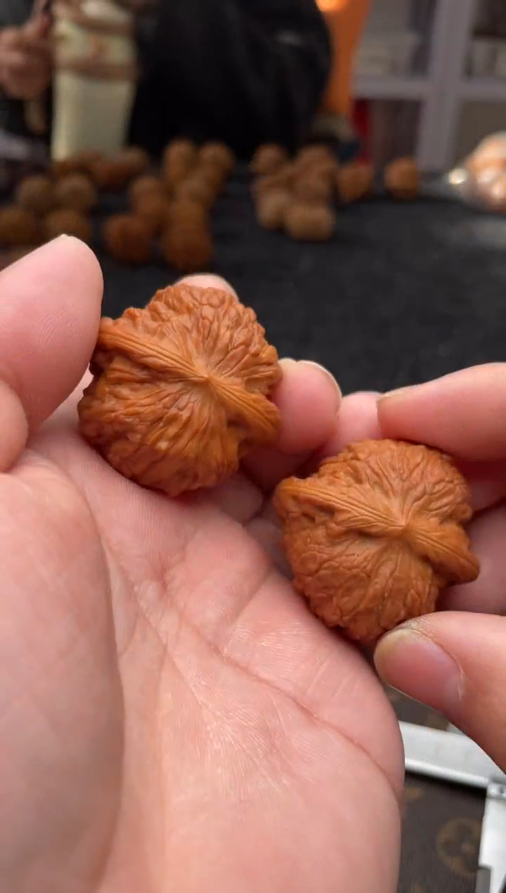 把件文玩核桃B110号39尺血麒麟