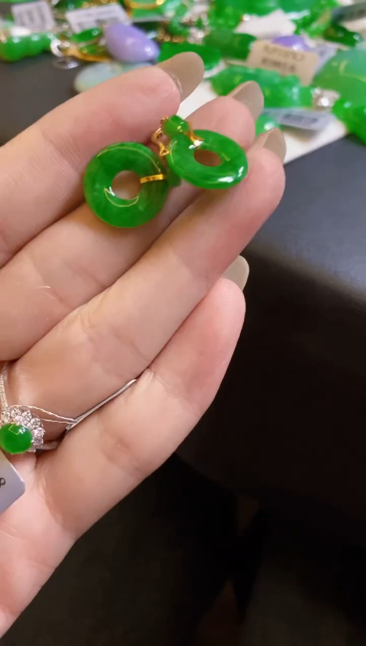 【闪购商品】定制翡翠18K金镶嵌耳饰