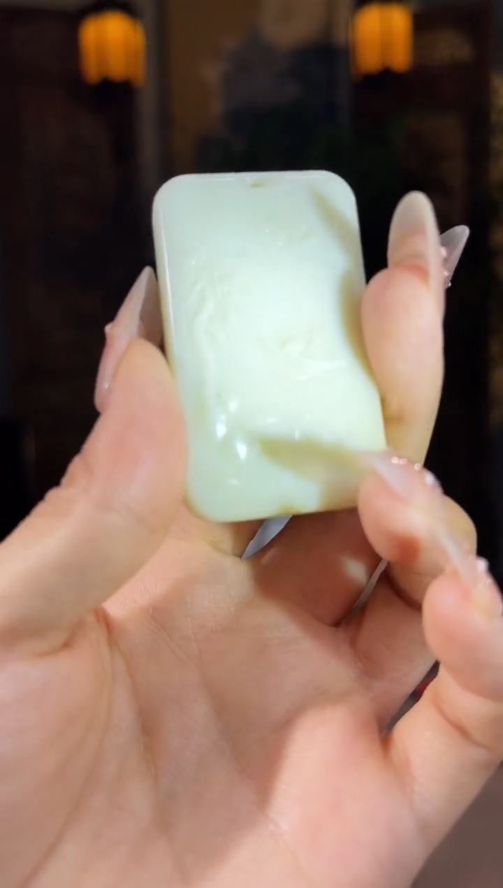 和田玉未镶嵌颈饰和田玉未镶嵌颈饰B465