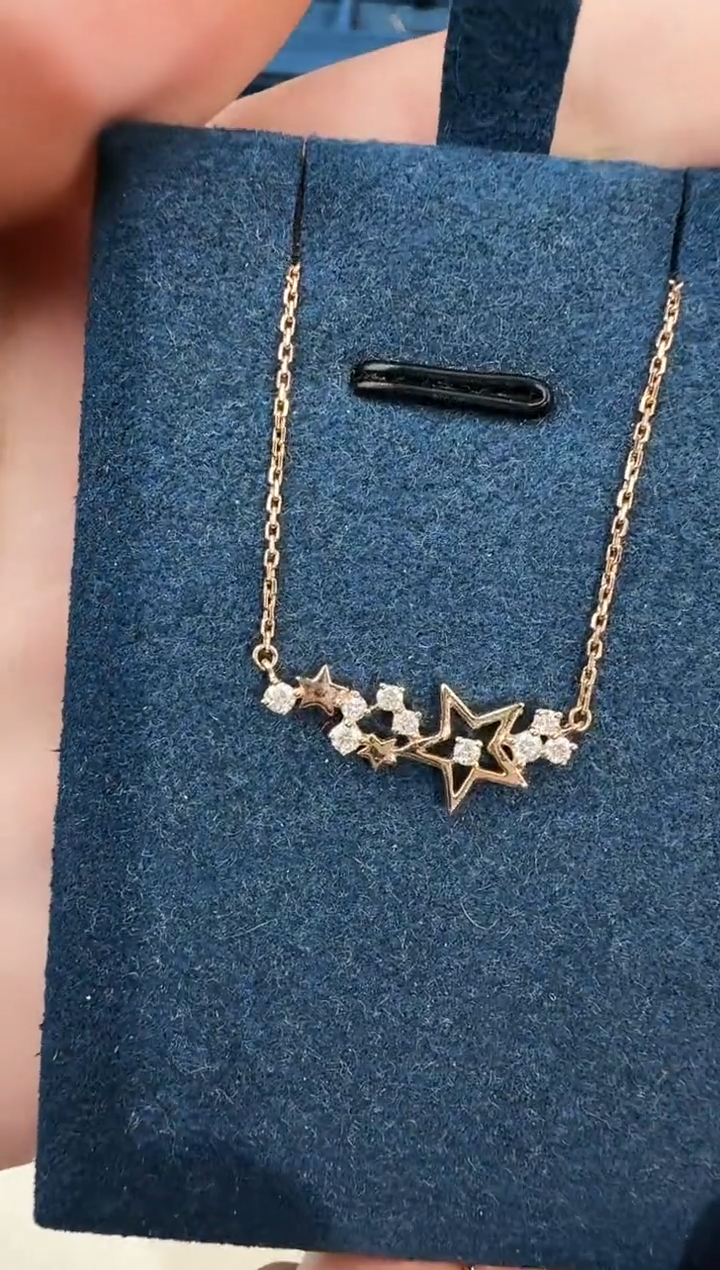 【闪购商品】钻石套链18K金镶嵌k玫套链2.51g