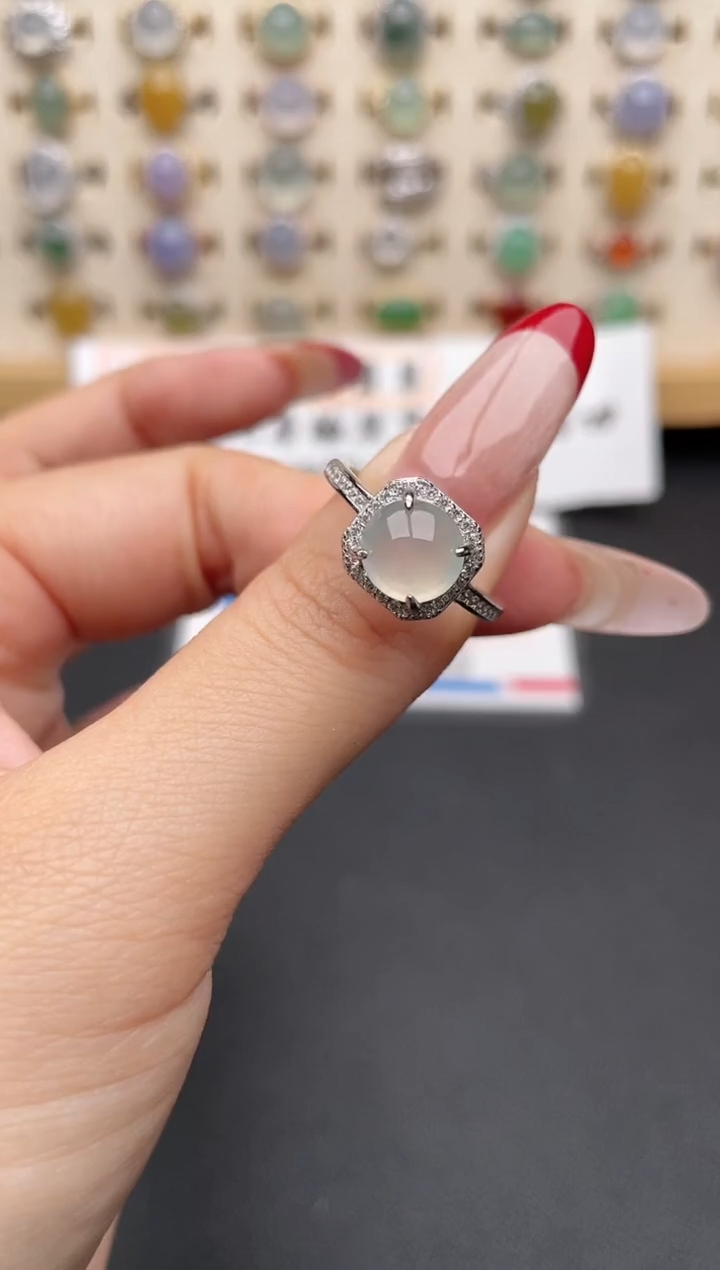 【闪购商品】翡翠戒指银S925镶嵌一物一证一礼盒