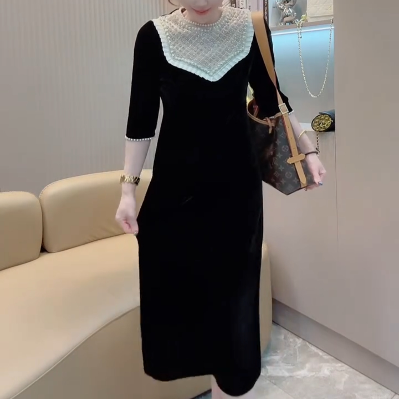 早秋新款钻石绒拼接长袖法式连衣裙中长款长裙时尚套头常规圆领