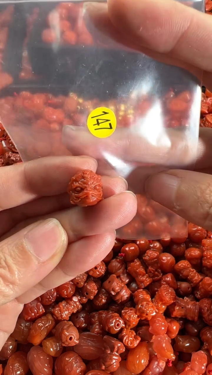 【闪购商品】南红玛瑙颈饰未镶嵌1
