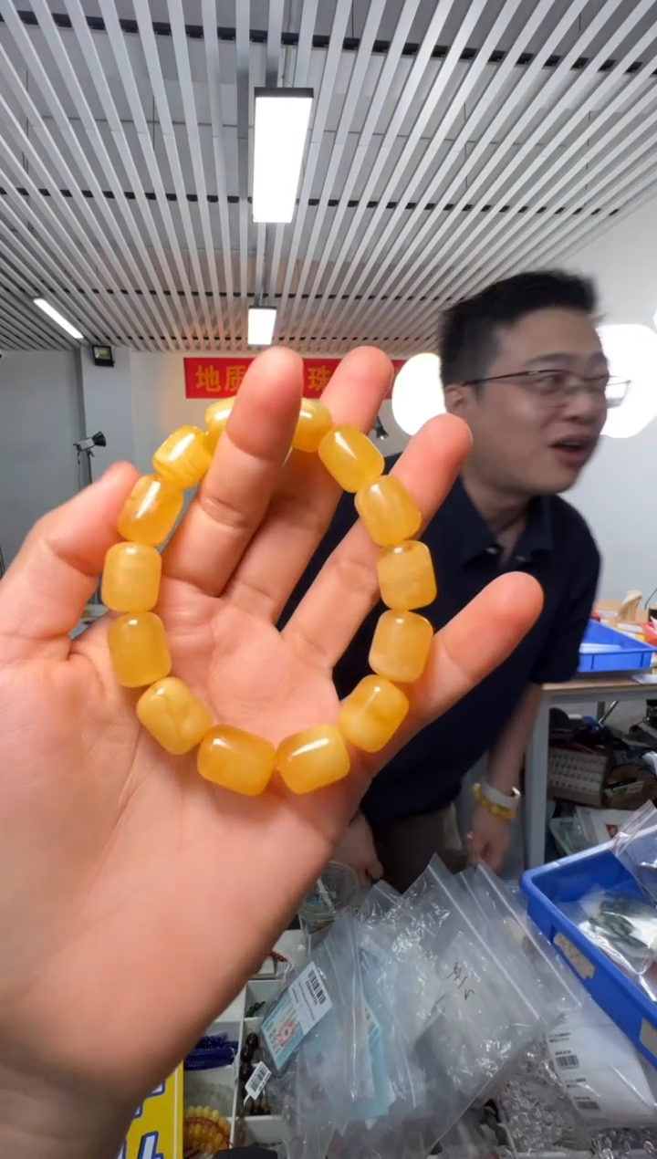 未镶嵌蜜蜡手串俄料圆珠老型单圈手串