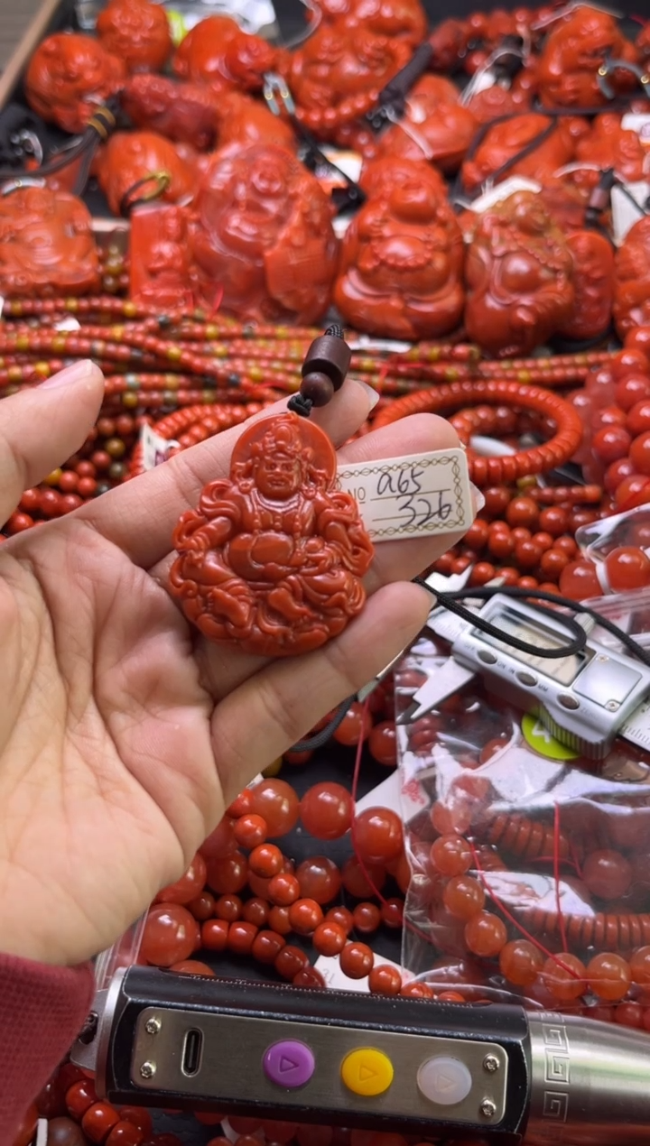 【闪购商品】南红玛瑙未镶嵌珠宝奇石a65