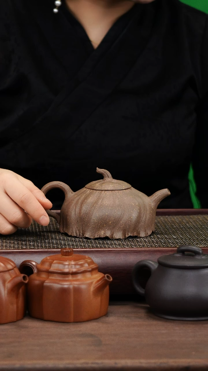 【闪购商品】紫砂茶壶全手老段泥莲蓬壶