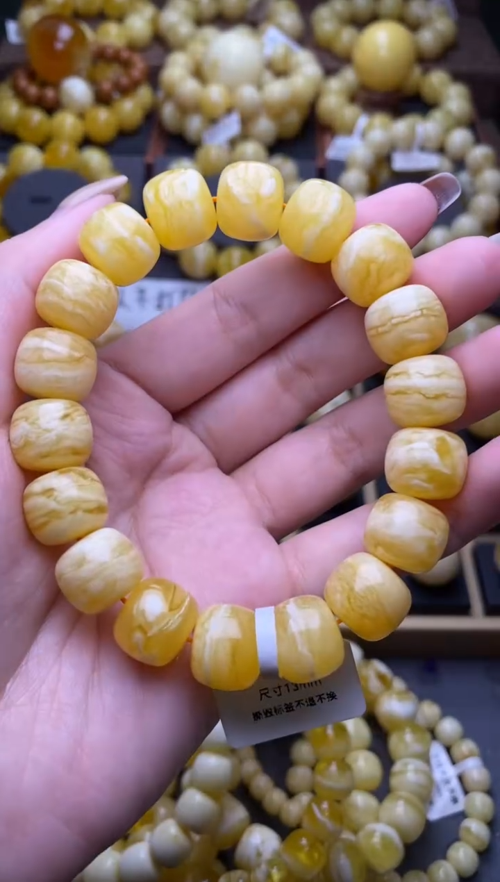 【闪购商品】琥珀裸石未镶嵌大小姐珠宝87