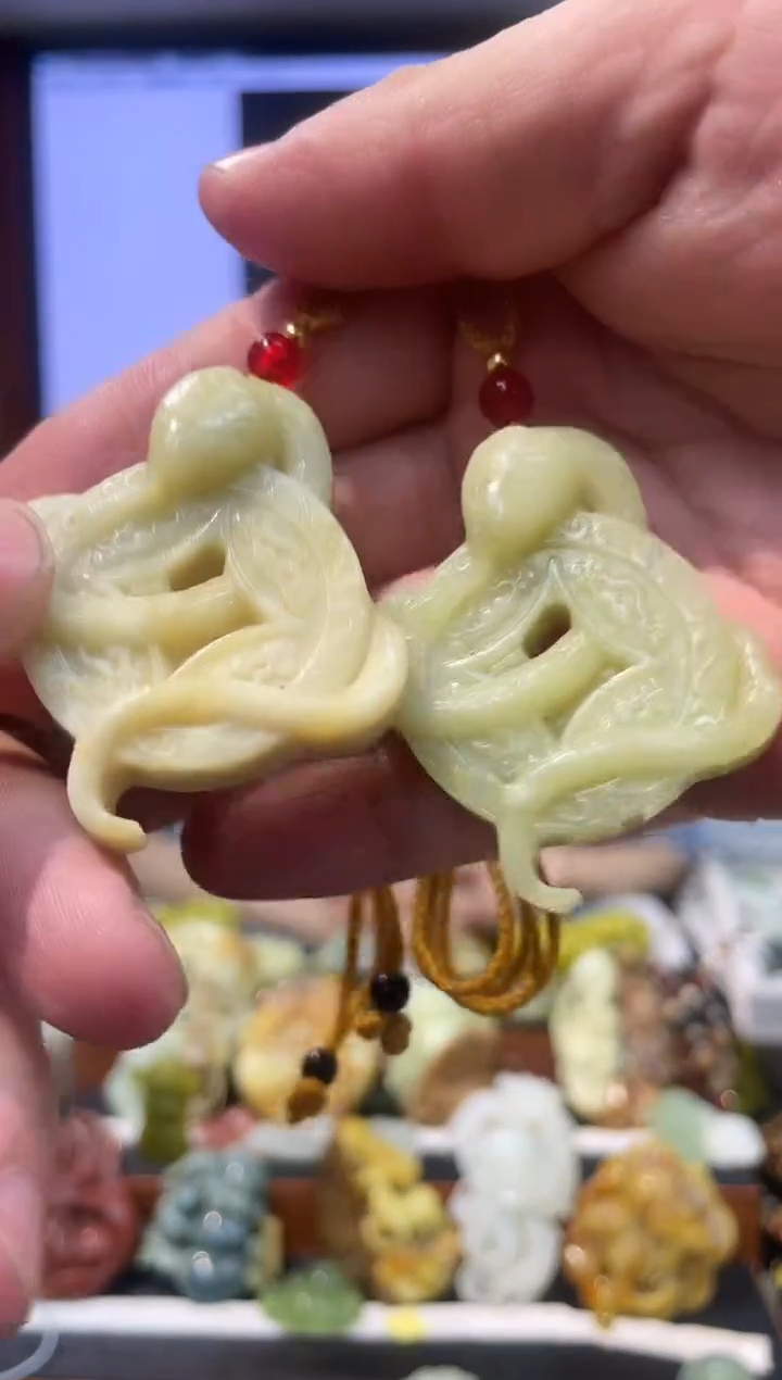 【闪购商品】岫玉吊坠未镶嵌·多样性发货*拍一发一