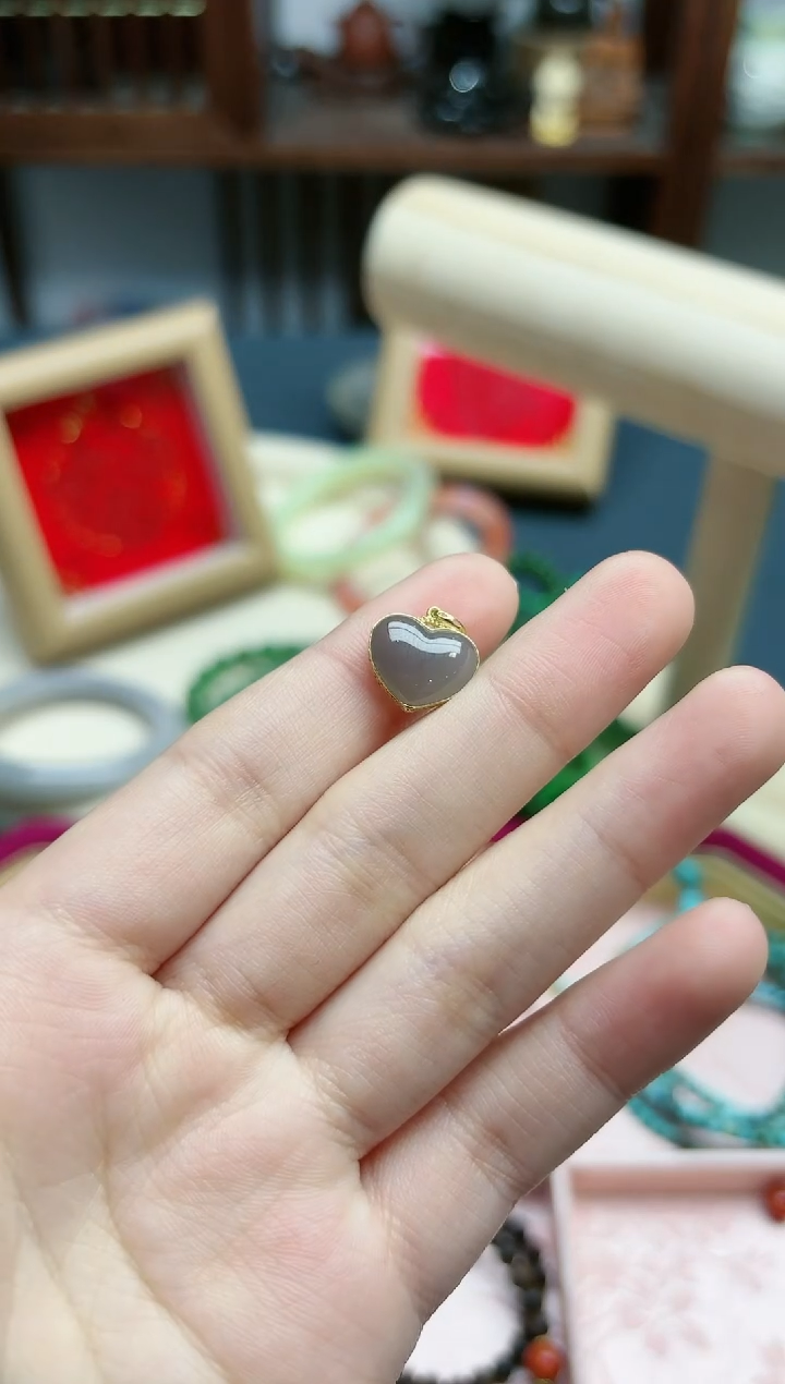 【闪购商品】和田玉吊坠18K金镶嵌18k金和田玉烟紫吊坠*1 QC赠链