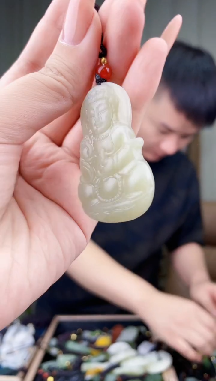 未镶嵌和田玉挂件拍一发一，多样性发货！
