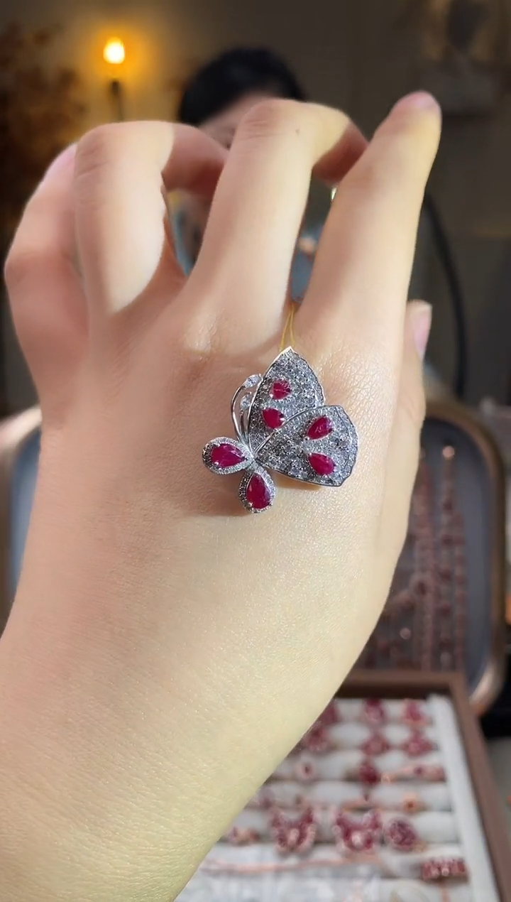 银S925镶嵌胸针红宝石胸针