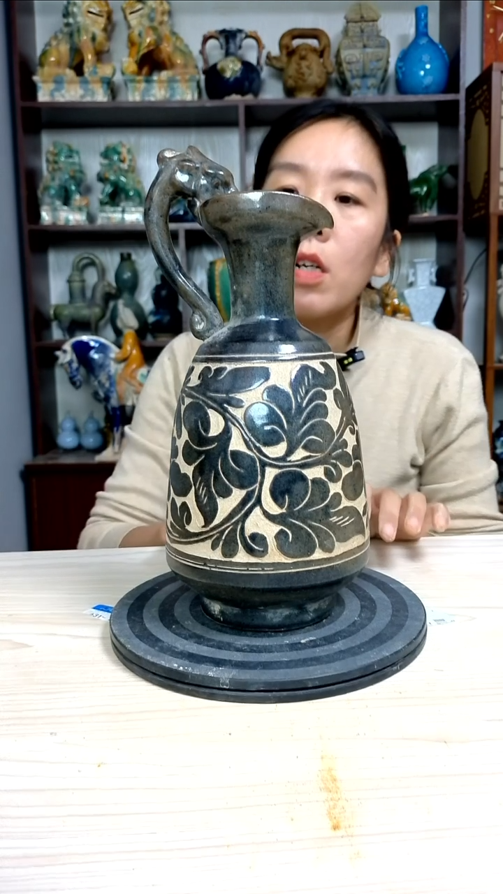 经典精美复古风格瓷器