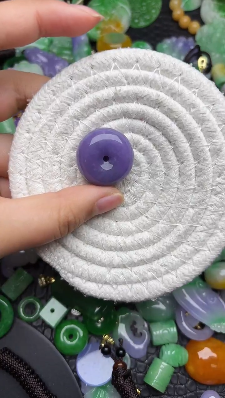 颈饰未镶嵌翡翠缅甸翡翠吊坠