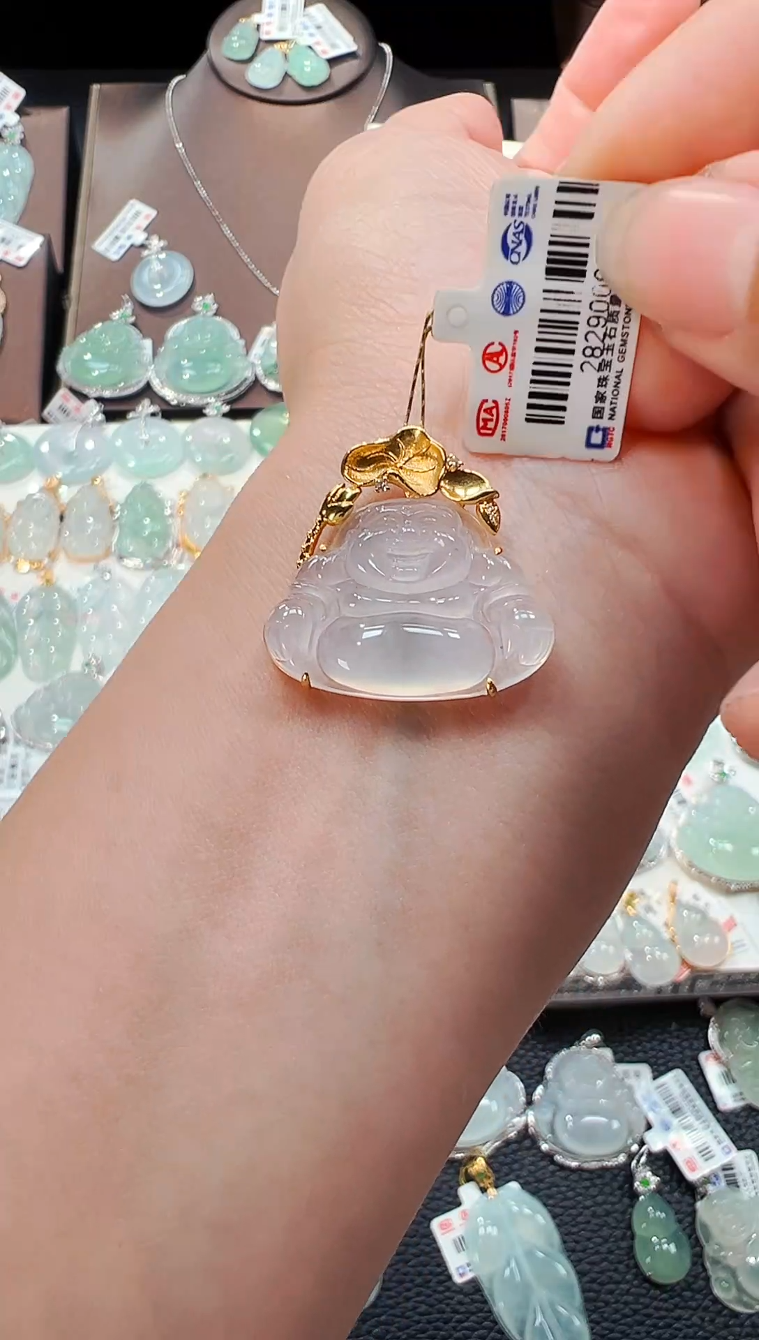 【闪购商品】翡翠吊坠(不含链)18K金镶嵌佛公吊坠636