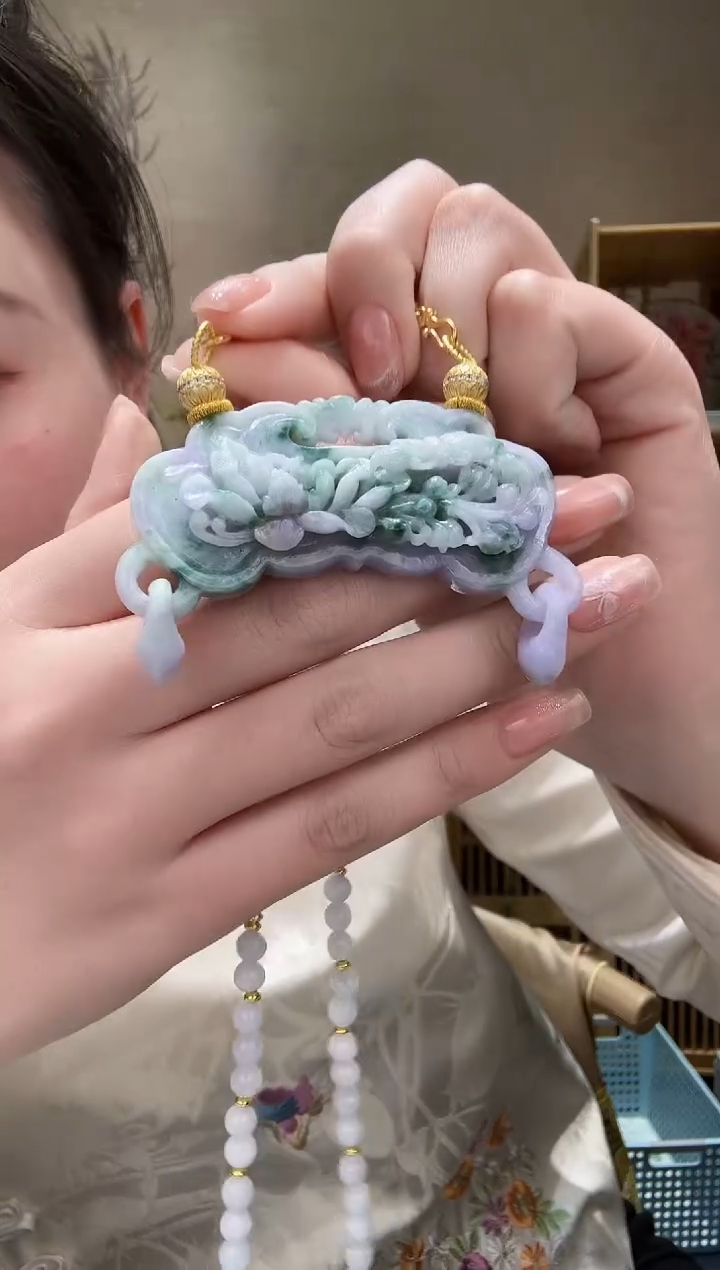 【闪购商品】翡翠颈饰未镶嵌吊坠