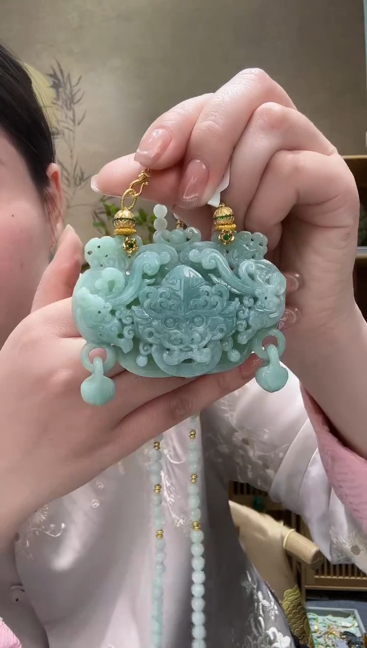 【闪购商品】翡翠颈饰未镶嵌吊坠