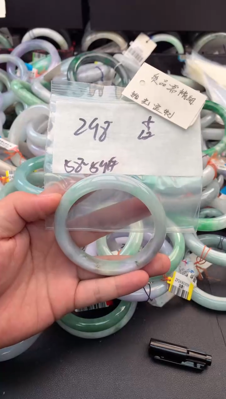 【闪购商品】定制翡翠未镶嵌毛货需精细抛光+多人