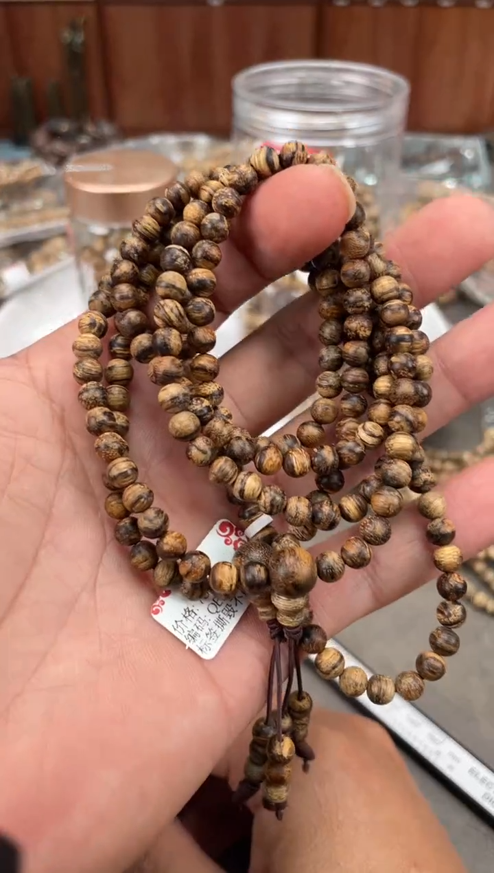 【闪购商品】沉香手串50号文莱多样性发一条