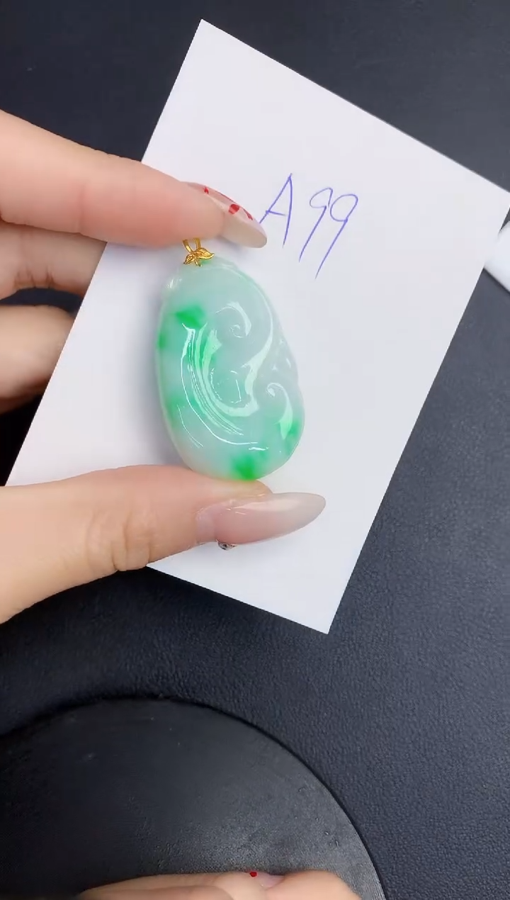 【闪购商品】翡翠颈饰18K金镶嵌0000000000