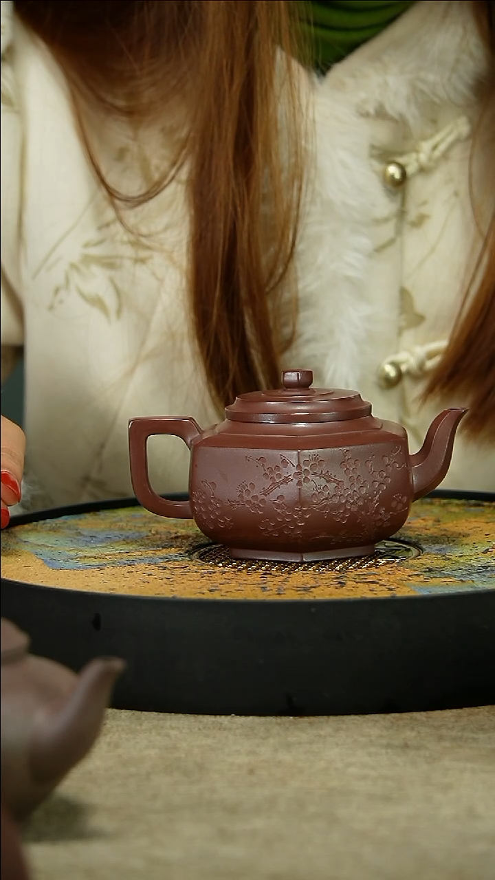 【闪购商品】紫砂茶壶六方德钟 刻绘舍得