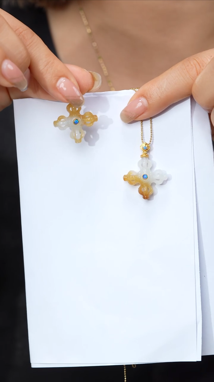 和田玉18K金镶嵌吊坠(不含链)多样性发货 拍一发一