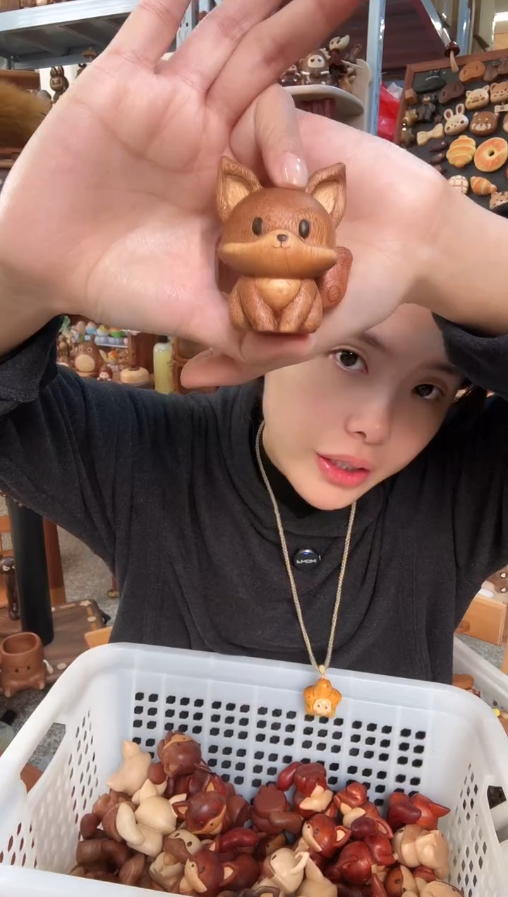 木乌檀木狐狸摆件