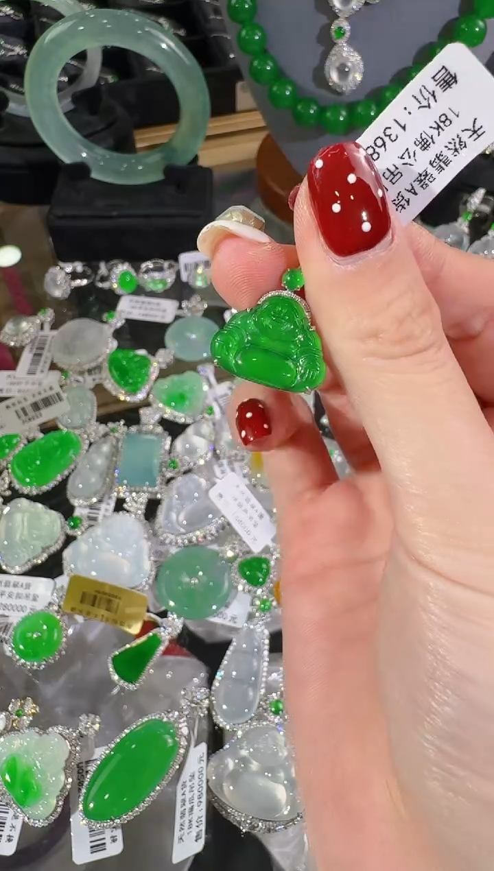 【闪购商品】翡翠颈饰18K金镶嵌佛公