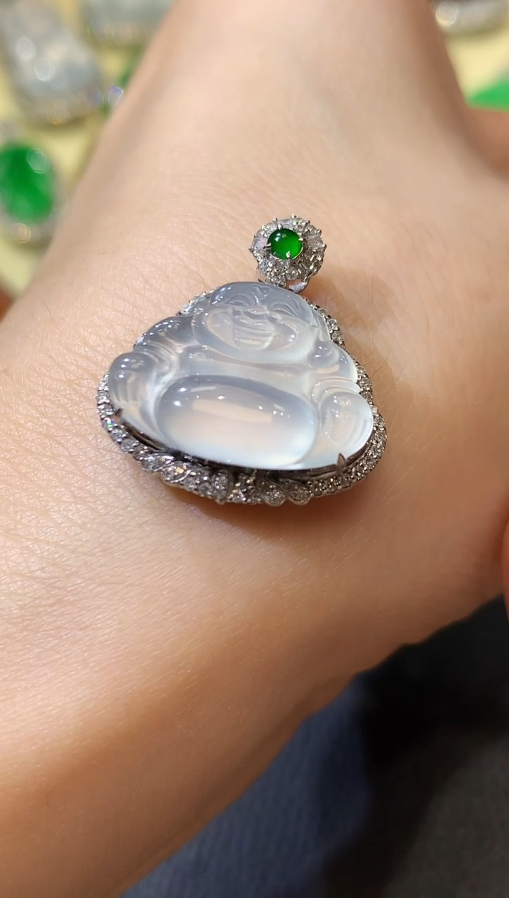 【闪购商品】翡翠吊坠(不含链)18K金镶嵌C5 多样性发货一件